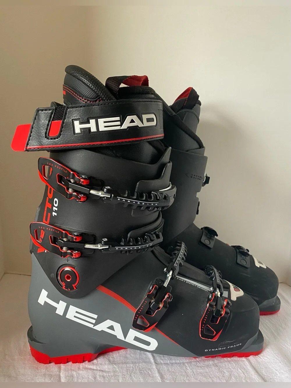 HEAD VECTOR EVO 110 SKI BOOTS MEN SIZE 9.5 / 27.5